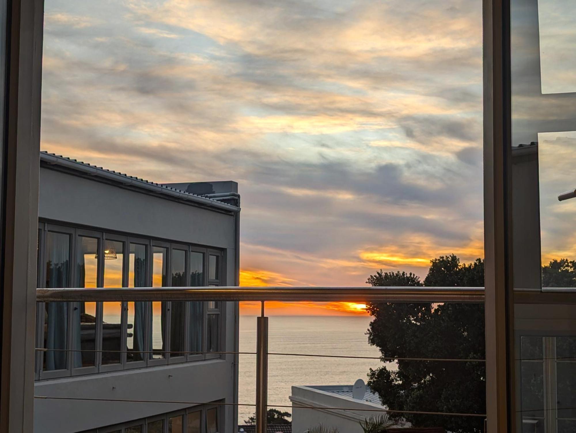 Beachwood Camps Bay Le Cap Chambre photo